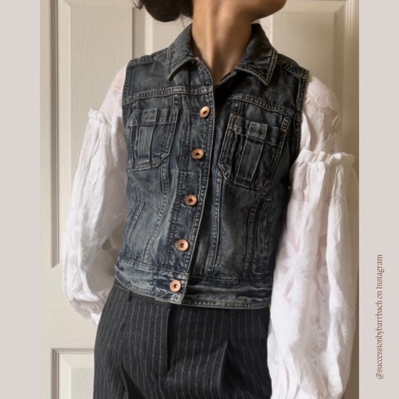 Denim Jean Vest with Chest and Side Pockets by Express, Women’s size S - Picture 3 of 6